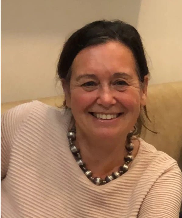 Dr. Claire Fontaine